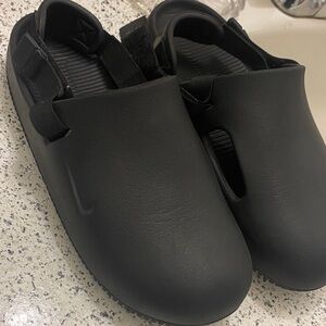 Nike Black Slip-On Clogs